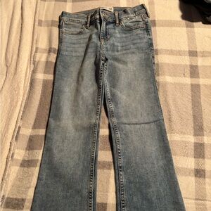 Girls Low rise boot cut jeans. Abercrombie and Fitch. Never worn. Smoke/bug free